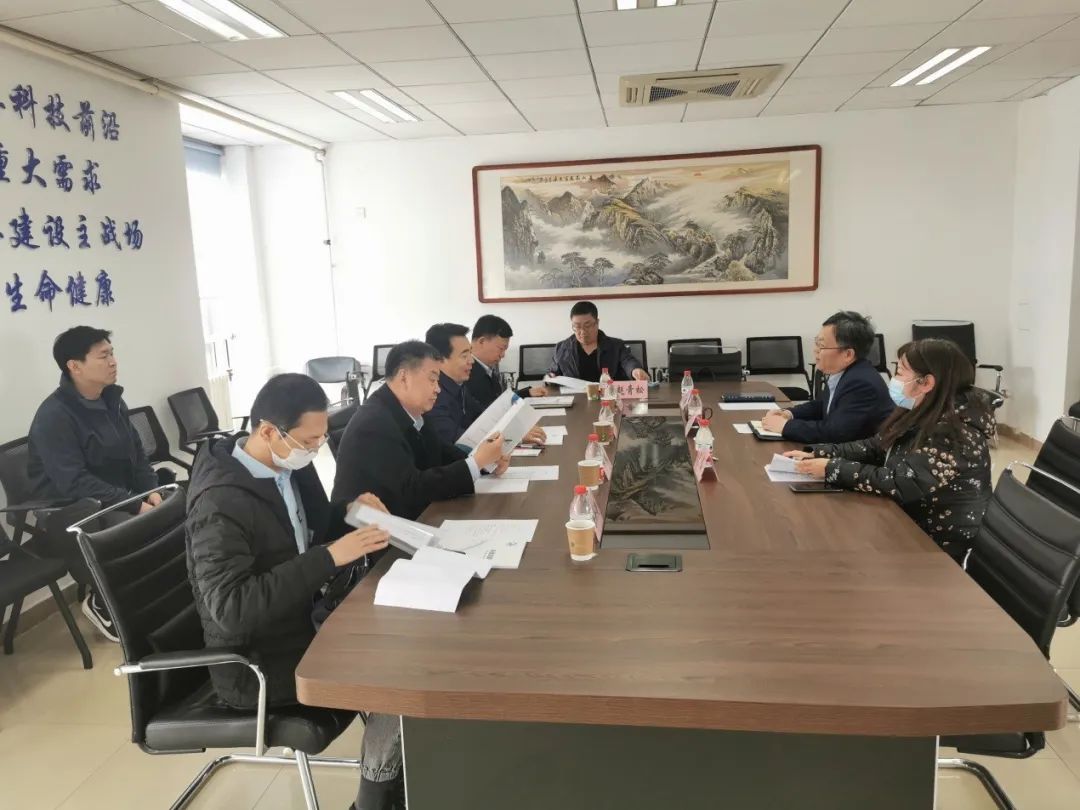 全國(guó)人大代表、內(nèi)蒙古興安盟委書記張曉兵一行到訪中國(guó)農(nóng)業(yè)科學(xué)院農(nóng)產(chǎn)品加工研究所